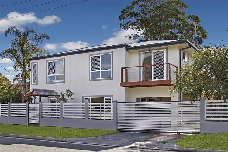 2/23 Twenty Fourth Avenue, Palm Beach QLD 4221
