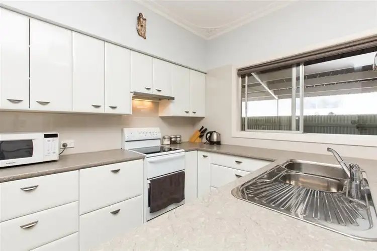 Fifth view of Homely house listing, 10 Cleary Avenue, Mildura VIC 3500