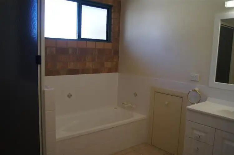 Sixth view of Homely house listing, 86 Rodger Street, Chinchilla QLD 4413