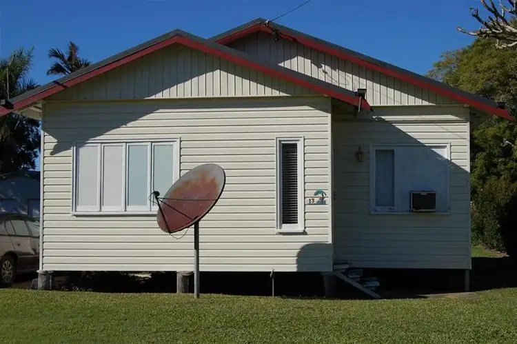 13 East Street, Sarina QLD 4737