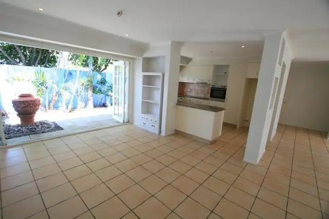 Fifth view of Homely semi-detached listing, 2/1a Barranbali Street, Chevron Island QLD 4217
