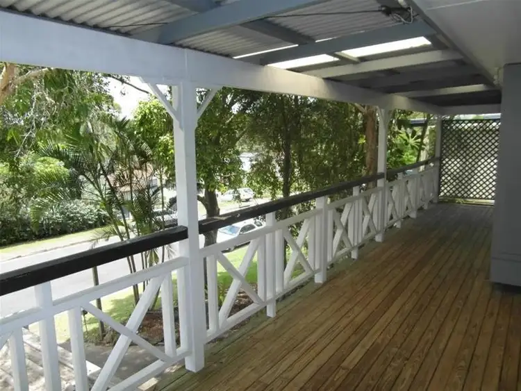 15 Gurrah Avenue, Southport QLD 4215