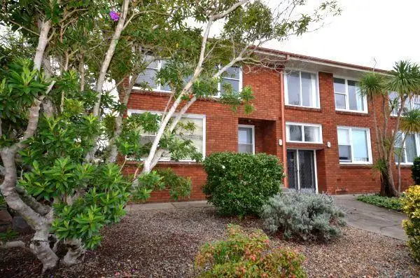 Main view of Homely unit listing, 2/32 Dickinson Street, Charlestown NSW 2290