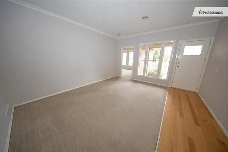 Third view of Homely house listing, 33 Walhalla Drive, Eynesbury VIC 3338