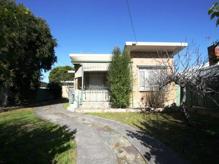 14 Centre Street, Sunshine VIC 3020