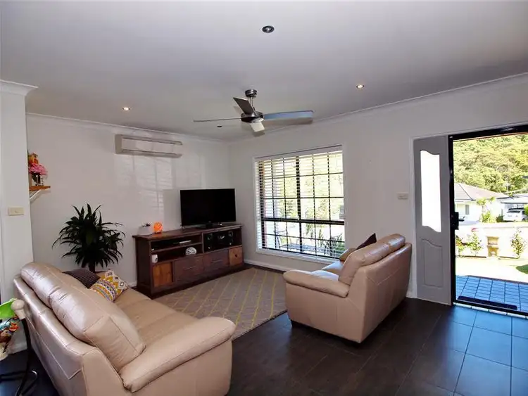 Seventh view of Homely unit listing, 2/135 Floraville Road, Floraville NSW 2280