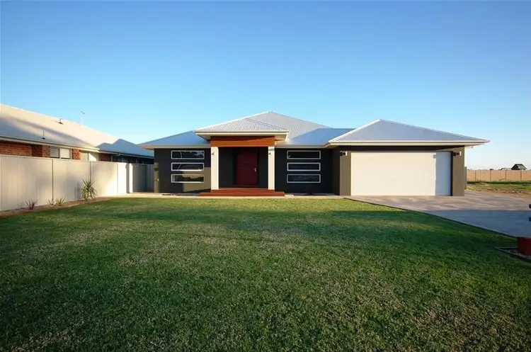 15 Rockliff Court, Lockhart NSW 2656