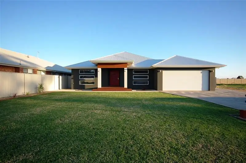 Main view of Homely house listing, 15 Rockliff Court, Lockhart NSW 2656