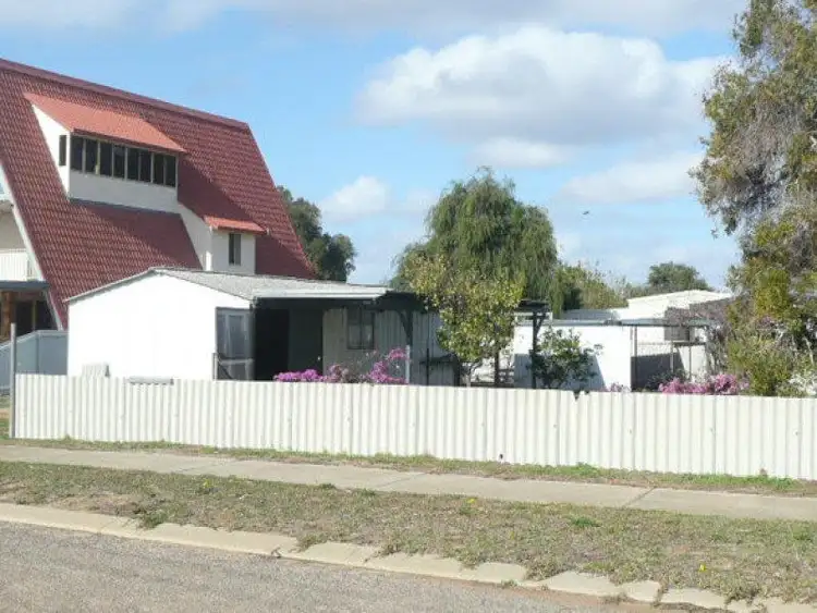 Sixth view of Homely house listing, 2 NAIRN STREET, LEEMAN, Leeman WA 6514