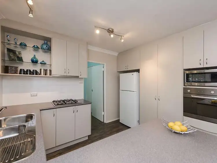 11 Casuarina Place, Pinjarra WA 6208