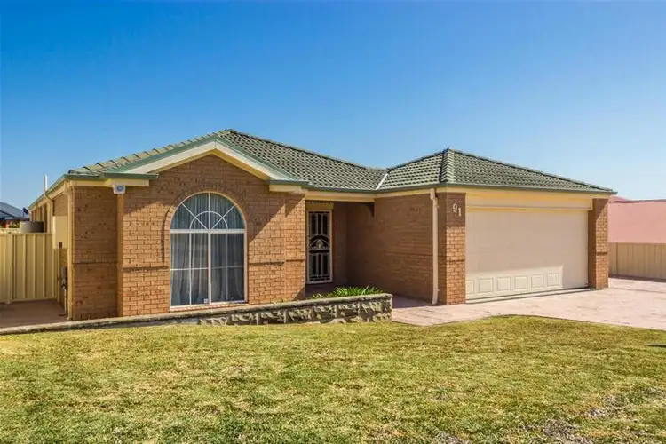 91 Turnbull Drive, East Maitland NSW 2323