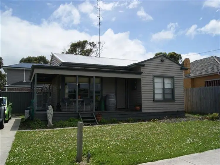 23 Bayview Avenue, Inverloch VIC 3996