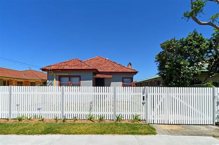 47 Picnic Parade, Ettalong Beach NSW 2257