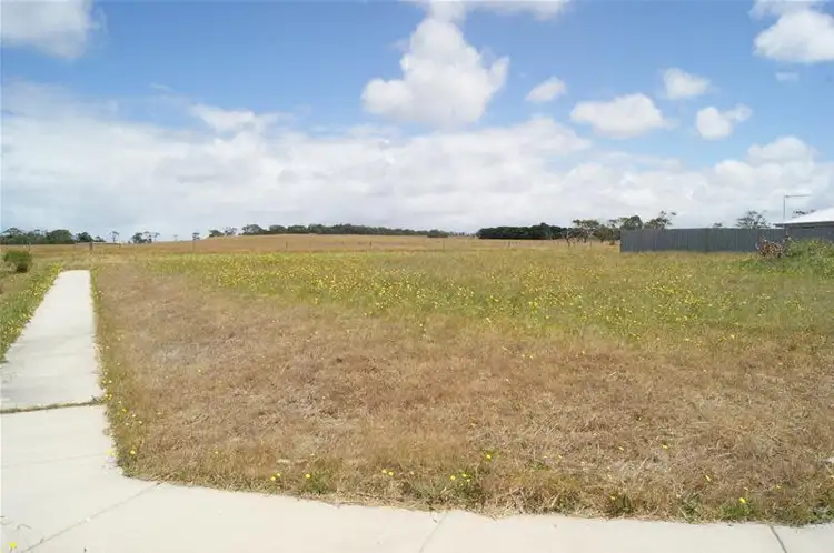 13 Oceanic Drive, Inverloch VIC 3996