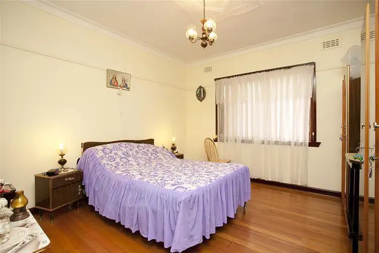 Sixth view of Homely house listing, 8 Parsons Street, Sunshine VIC 3020