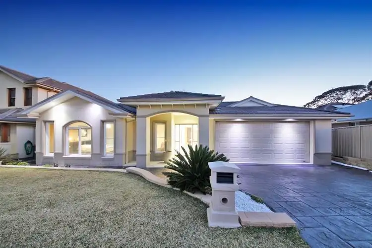 19 Alexandra Crescent, Harrington Park NSW 2567