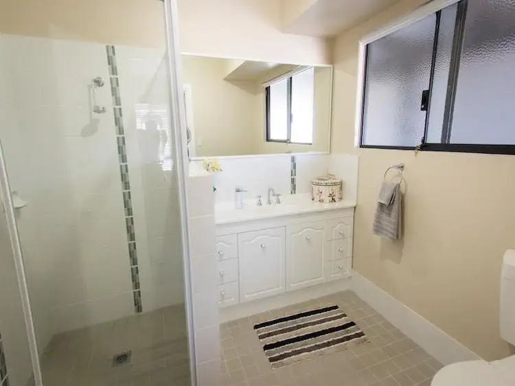 Fifth view of Homely house listing, 4 Oakover Place, Northam WA 6401