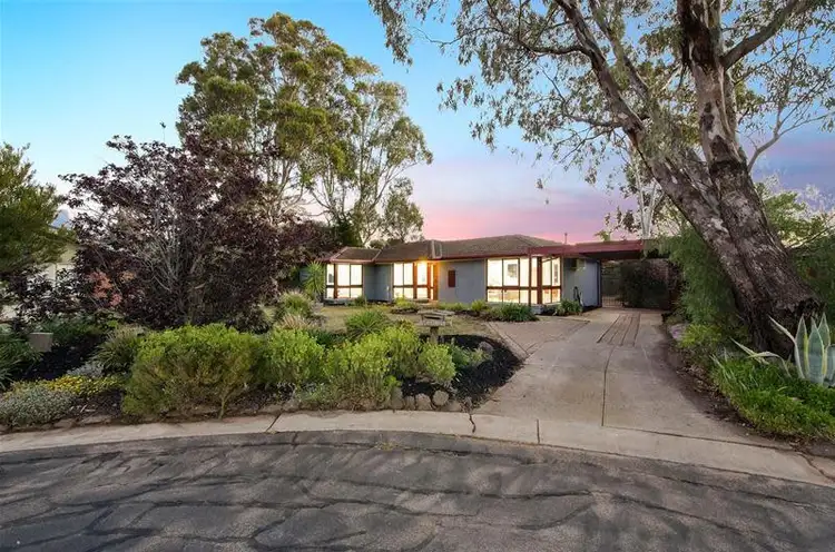 4 Kilmuir Place, Melton West VIC 3337