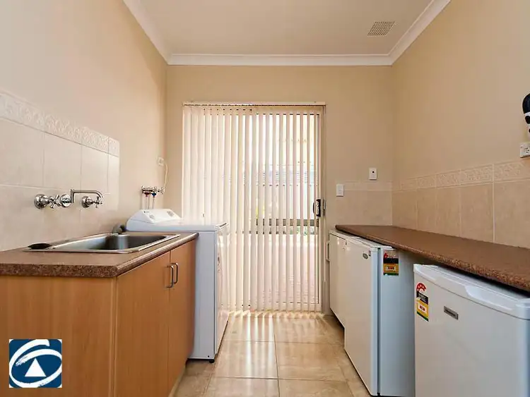 Fifth view of Homely house listing, 6 Kerries Link, The Vines WA 6069