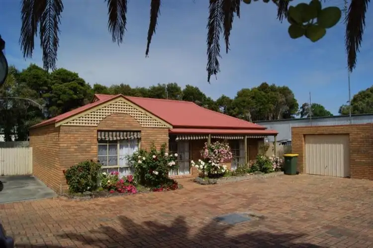 10/4-6 Cuttriss Street, Inverloch VIC 3996