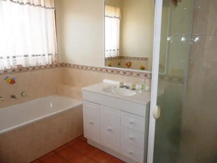 Seventh view of Homely house listing, 6 Redleaf Close, Lara VIC 3212