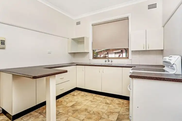 Third view of Homely house listing, 10 Burke Place, Birmingham Gardens NSW 2287