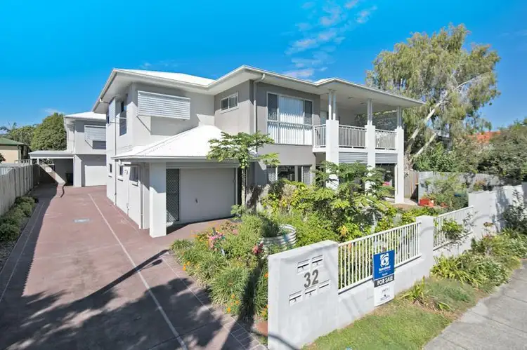 Second view of Homely apartment listing, Unit 2/32 Drayton Terrace, Wynnum QLD 4178