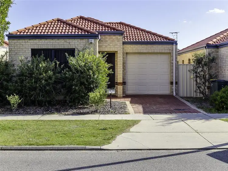 2/11 Hamersley Street, Midland WA 6056