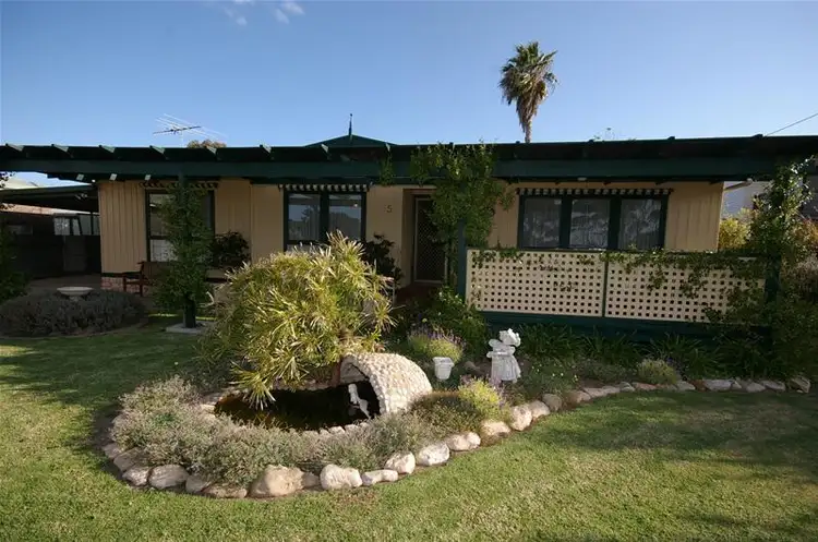 5 Buttfield Avenue, Port Vincent SA 5581