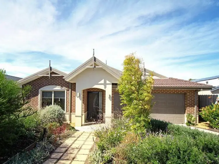 1 Somerset Place, Inverloch VIC 3996