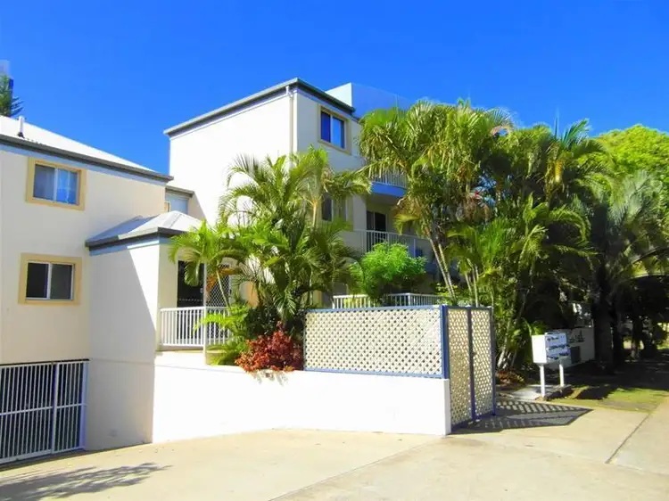 25 Darrambal Street Puerto Vallarta, Chevron Island QLD 4217