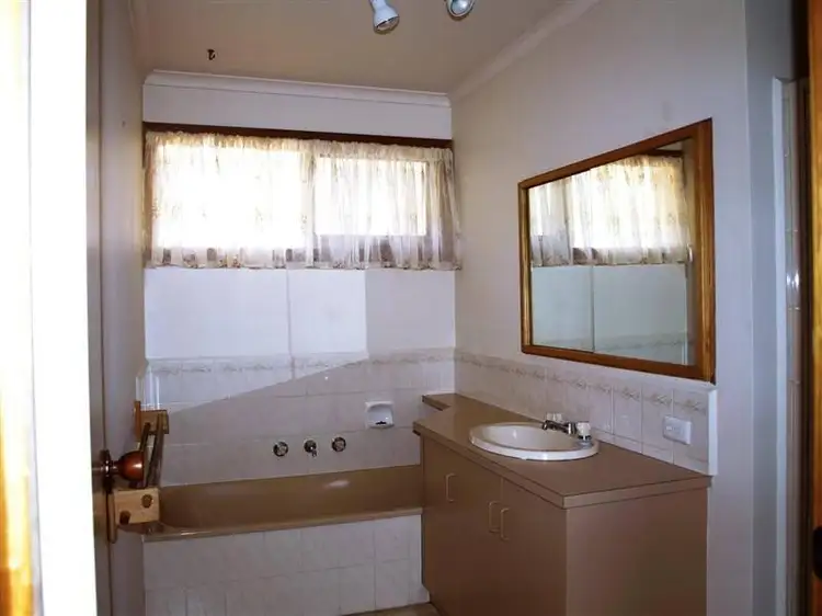 Fifth view of Homely unit listing, 2/130 Bedford Road, Ringwood VIC 3134