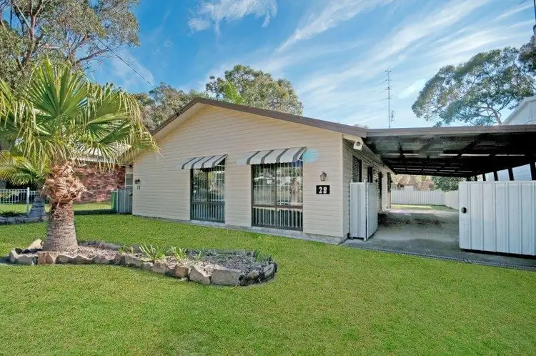 28 Murrumbong Road, Summerland Point NSW 2259