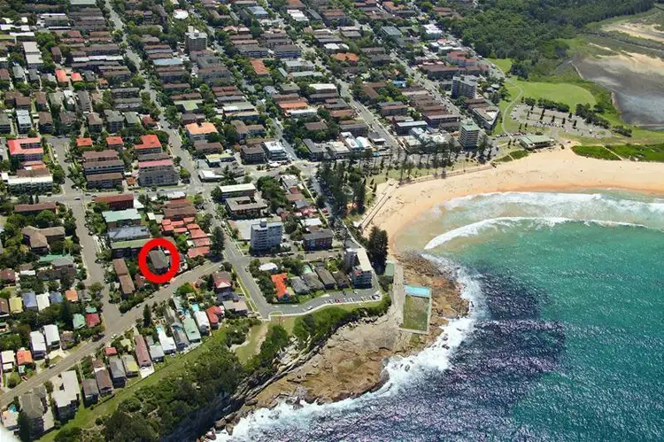 Third view of Homely unit listing, 1/5 Monash Parade, Dee Why NSW 2099