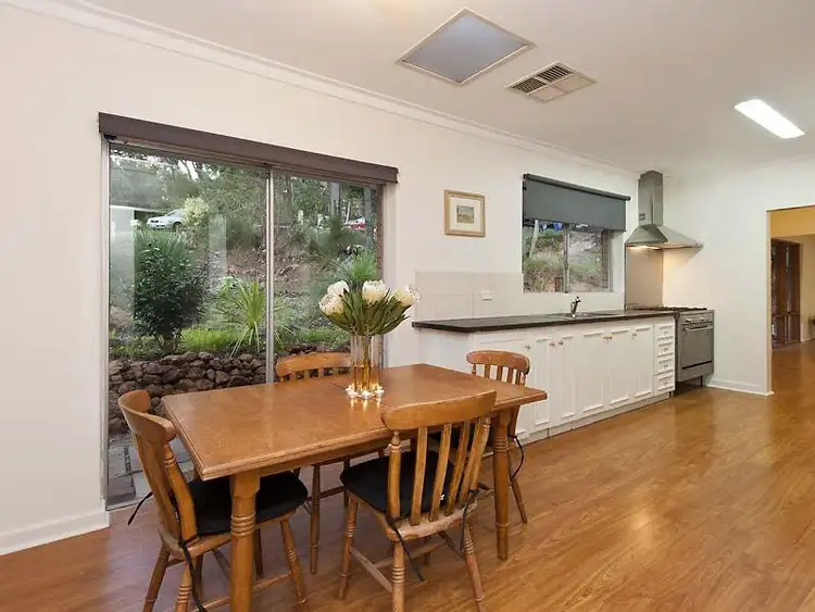 17 Valley View Road, Roleystone WA 6111