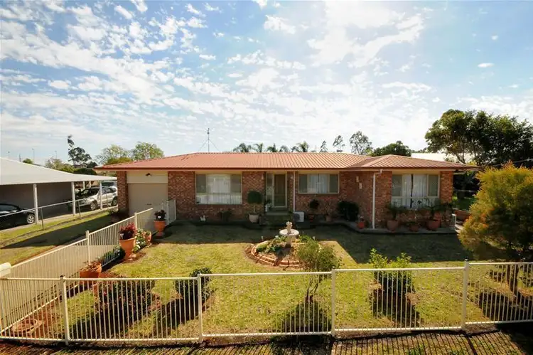 4 Russell Court, Wyreema QLD 4352