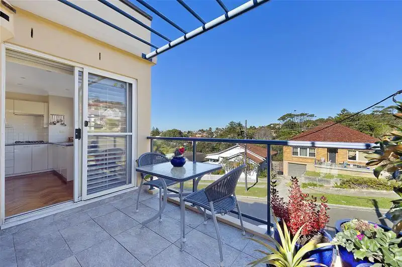 Main view of Homely unit listing, 30/7-11 Collaroy Street, Collaroy NSW 2097