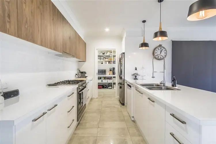 Sixth view of Homely house listing, 5 Hanswood Way, Mildura VIC 3500