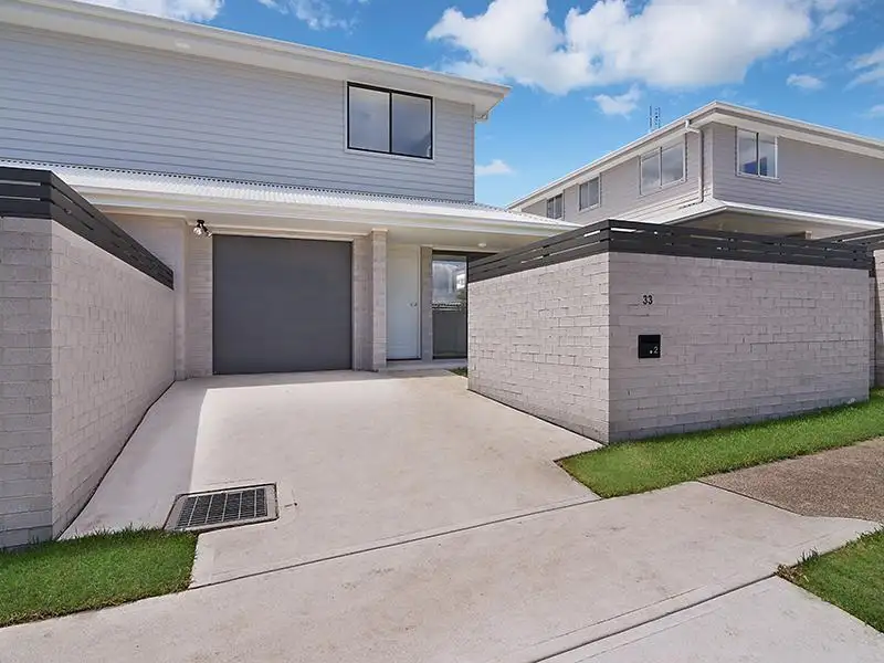 Main view of Homely townhouse listing, 2/33 Watkins  Road, Elermore Vale NSW 2287