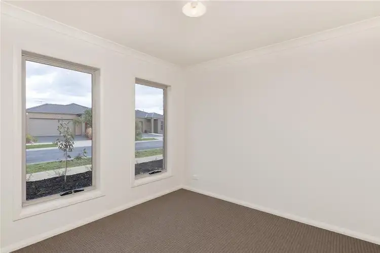 Fifth view of Homely house listing, 1/63 Craigmoor Crescent, Mernda VIC 3754