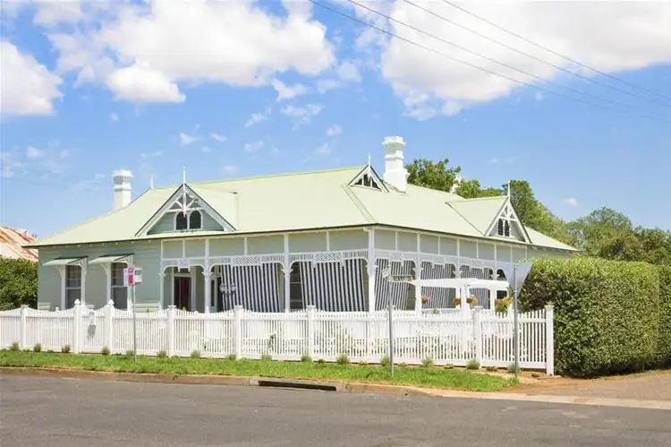 18 Henry Street, Gunnedah NSW 2380
