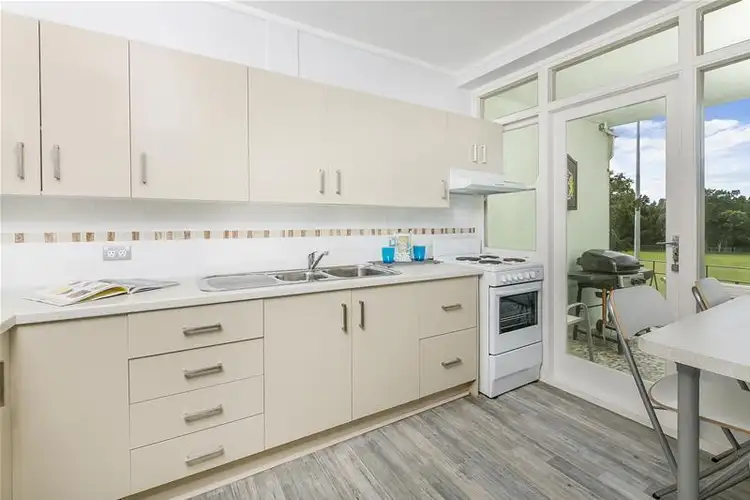 Second view of Homely unit listing, 8/17 Grafton Crescent, Dee Why NSW 2099