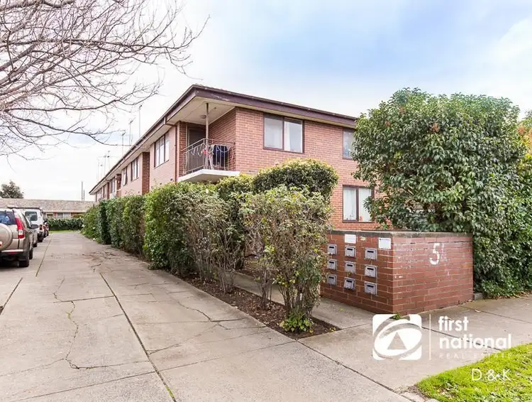 8/5 Empire Street, Footscray VIC 3011