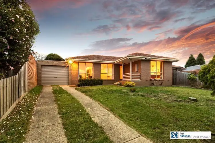 8 Adams Court, Dandenong North VIC 3175