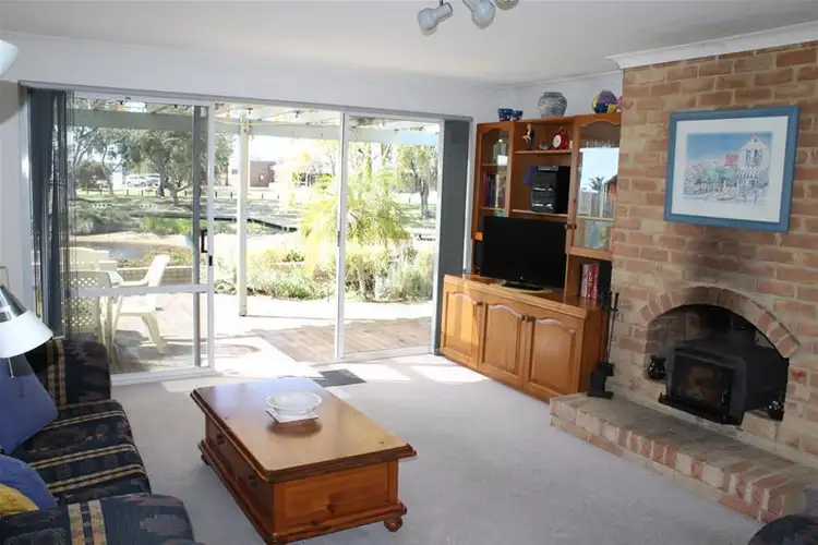Seventh view of Homely house listing, 15 Dilley Court, South Yunderup WA 6208