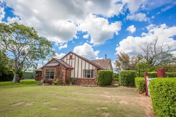 716 Riverside Drive, Pine Mountain QLD 4306