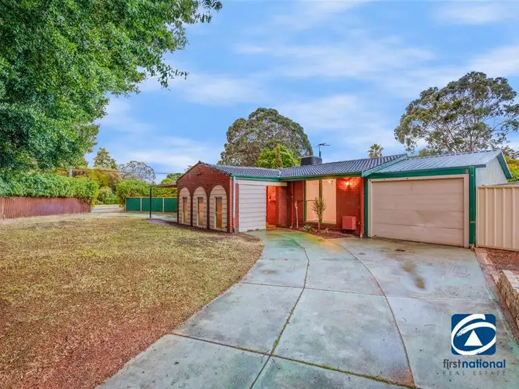 Second view of Homely house listing, 14 Natasha Way, Camillo WA 6111