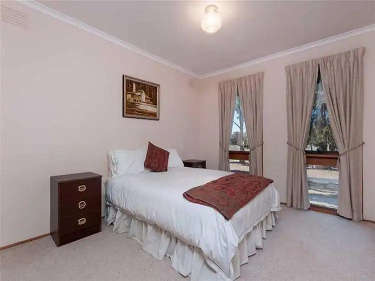 Fourth view of Homely house listing, 253 Elizabeth Drive, Sunbury VIC 3429
