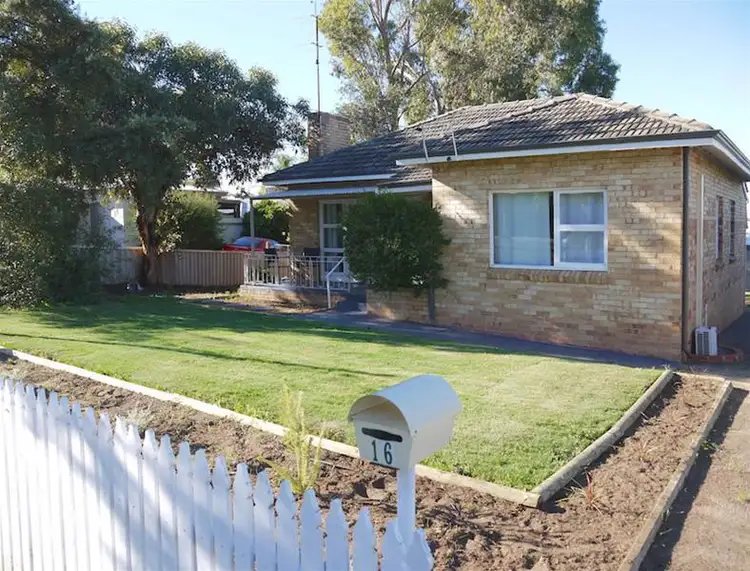 16 Christmass Street, Northam WA 6401