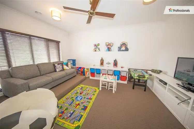 Sixth view of Homely house listing, 5 Edenhope  Place, Eynesbury VIC 3338